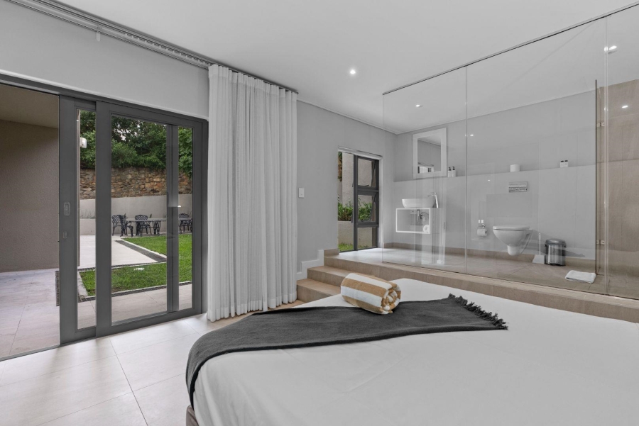 10 Bedroom Property for Sale in Camps Bay Western Cape
